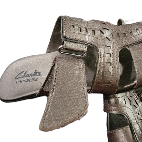5/$10 Clarks bendable dress sandals size 5M - Picture 9 of 12
